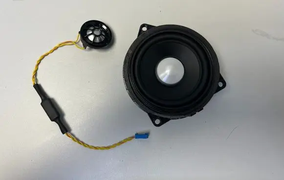 BMW i8 Front door speaker 9364956 9210452