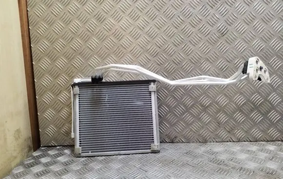 Tesla Model 3 Air conditioning (A/C) radiator (interior) 