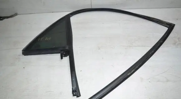 Rear door window glass