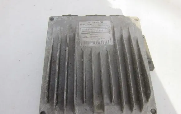 Renault Megane II Engine control unit/module 8200259832