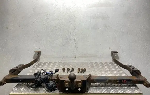 Opel Vivaro Tow bar set 511602586R 93866173 0109948MF