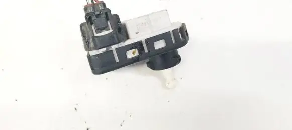Toyota Avensis T270 Headlight level adjustment motor 