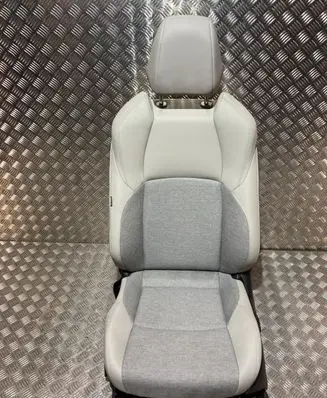 Toyota Yaris XP210 Front driver seat PK20876
