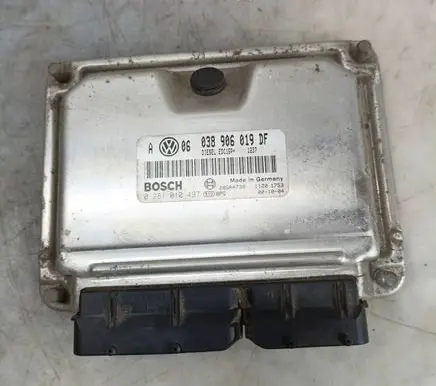 Volkswagen Golf IV Engine control unit/module 038906019DF 0281010497 28SA4730