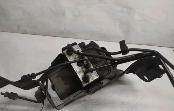 Ford Mondeo Mk III ABS Pump 0265222015