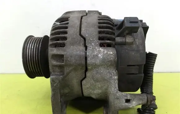 Volkswagen Transporter - Caravelle T4 Generator/alternator 0123320018