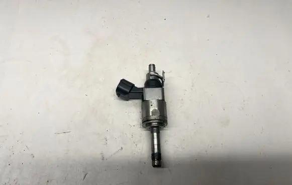 Ford Mustang VI Fuel injector JR3E9G929BC