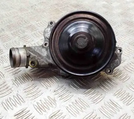 Jaguar XF X250 Water pump 8W938K500AC