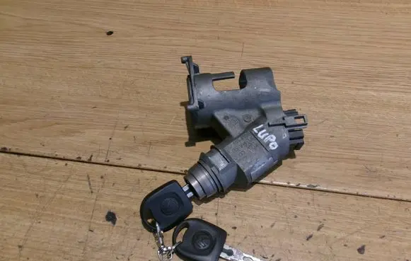 Volkswagen Lupo Ignition lock
