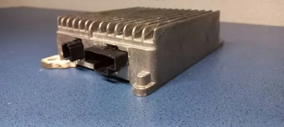 BMW 5 F10 F11 Battery control module 8ES01010500 0128274105 DC922204101Q