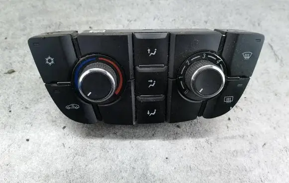 Opel Astra J Climate control/heater control trim 13435154