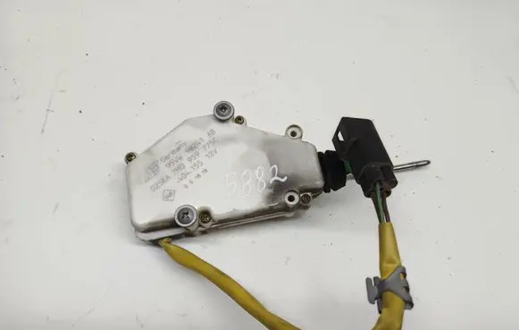 Seat Alhambra (Mk1) Central locking motor 7M0959775C 95VW9B241AB
