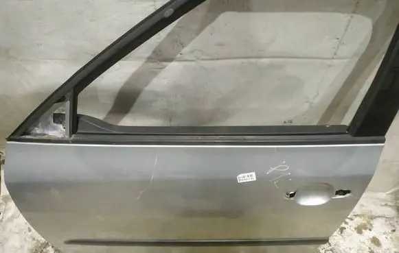 Skoda Fabia Mk2 (5J) Front door glass trim molding 