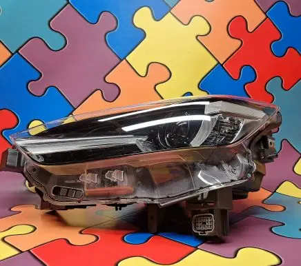 Mazda CX-3 Headlight/headlamp D10E51040