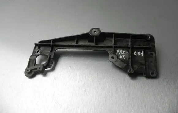 Volkswagen PASSAT B6 Engine mounting bracket 03G131159 VD9254