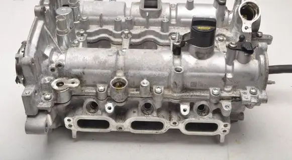 Ford Fiesta Engine head HX7G-6090-AE