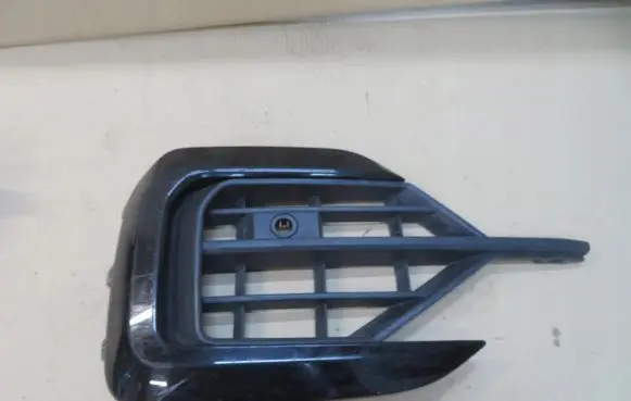 Volkswagen Touareg III Front bumper lower grill 760853663A