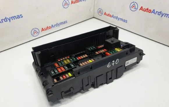 BMW 5 F10 F11 Fuse module 9234421 61149234421 61149252815