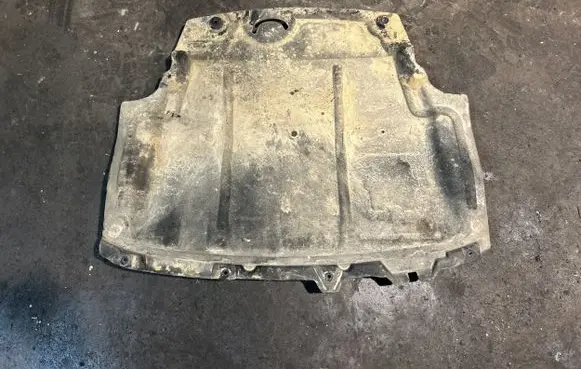 Engine splash shield/under tray