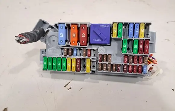 BMW X7 G07 Fuse module 6807487 4525944