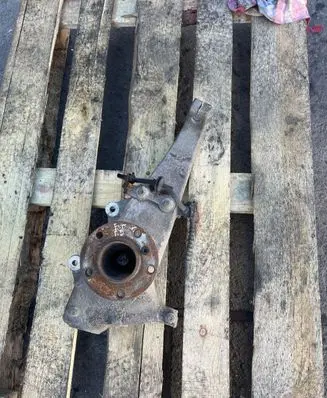 BMW 5 F10 F11 Front wheel hub spindle knuckle