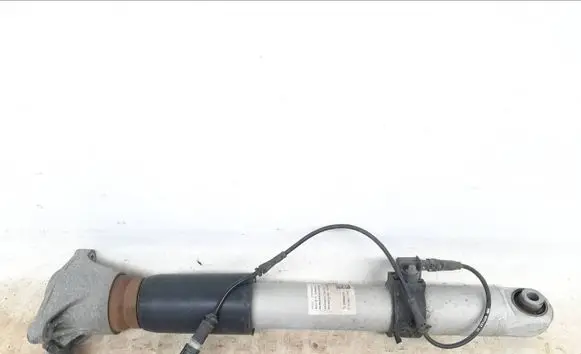 BMW M4 G82 G83 Shock absorber/damper/air suspension 2009825 8091379 33508091379