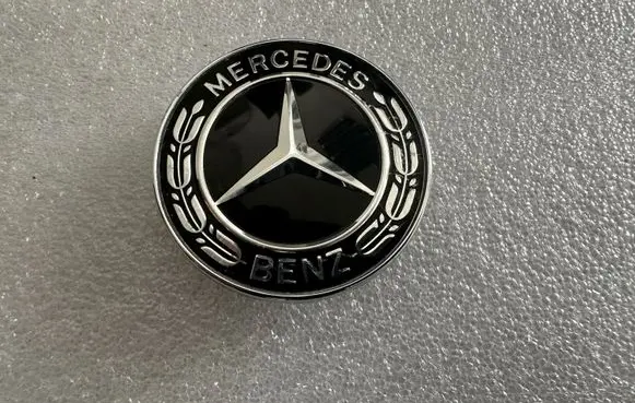 Mercedes-Benz C W206 Manufacturer badge logo/emblem A0008171801