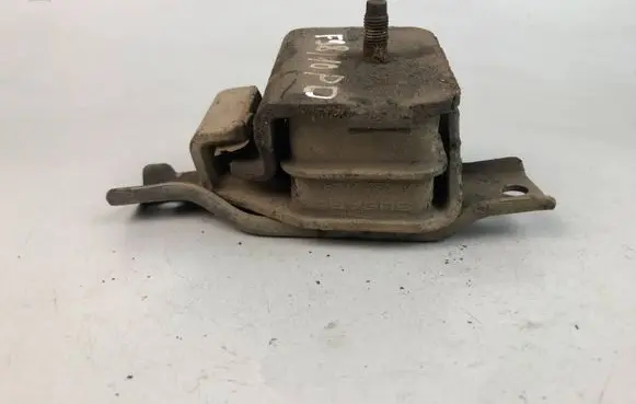 Subaru Forester SF Engine mount bracket 41022FA091