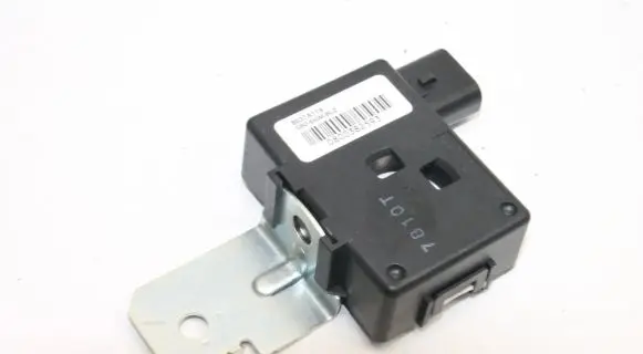 Mitsubishi Outlander Other devices 8637A114