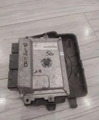 Peugeot 208 I Engine control unit/module ECU 9811545080