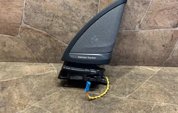 BMW 6 G32 Gran Turismo Front door speaker 7416794