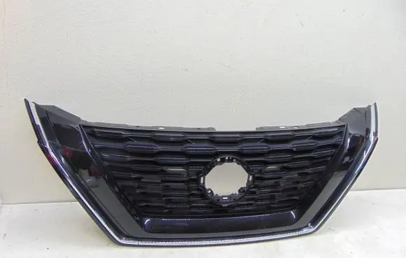 Nissan X-Trail T33 Front bumper upper radiator grill 623106RU0A