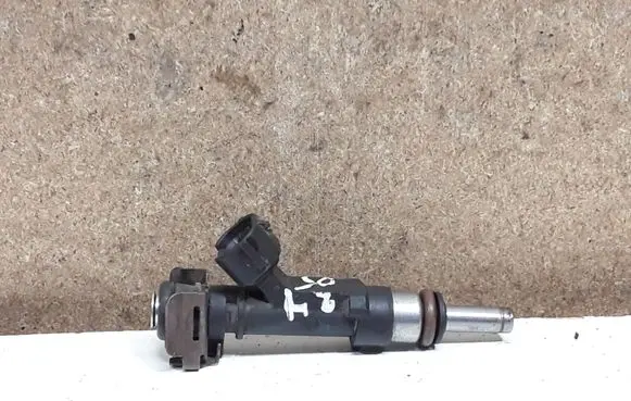 Audi A6 S6 C6 4F Fuel injector 06E133551 0280158053