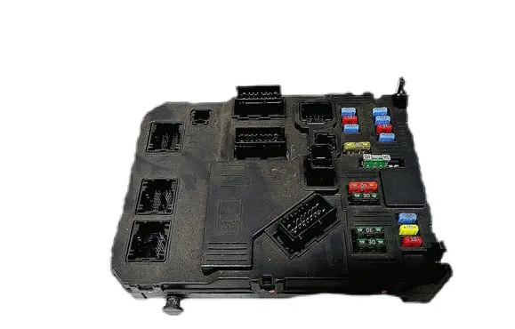 Peugeot 1007 Fuse box set 9661633380