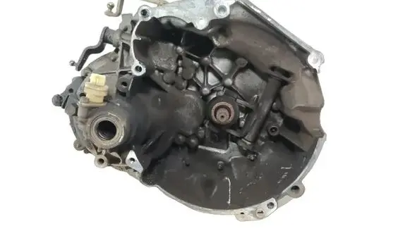 Peugeot 206 Manual 5 speed gearbox 