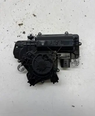 Volkswagen PASSAT B8 Tailgate/trunk/boot lift motor 3G0827887A