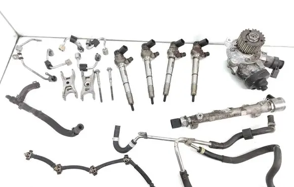 Volkswagen PASSAT B8 Fuel injection high pressure pump 04L201360M 5Q0130295J 5Q0130307L