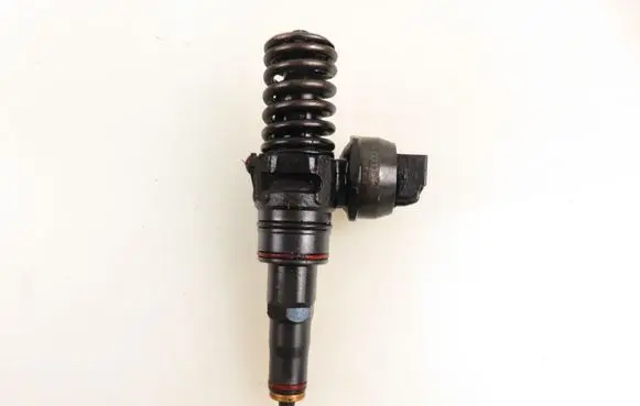 Fuel injector