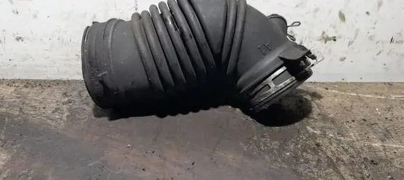 Toyota Avensis T270 Turbo air intake inlet pipe/hose 178810R020