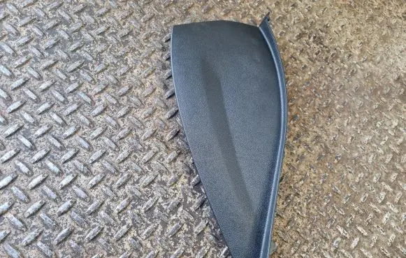 BMW 3 G20 G21 Dashboard side end trim 6999686