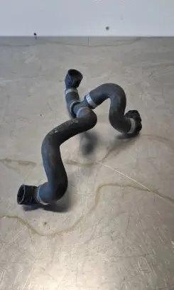 Mercedes-Benz C W205 Engine coolant pipe/hose A205013984