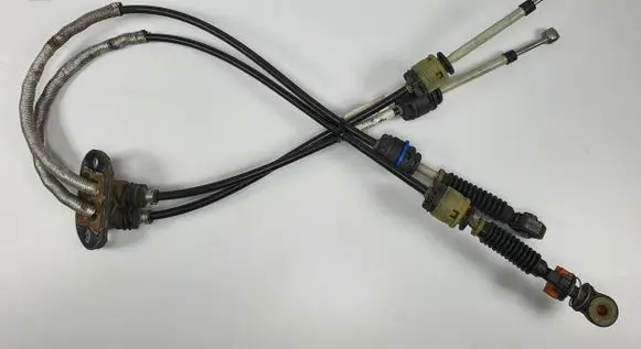 Volvo C70 Gear shift cable linkage 30759104