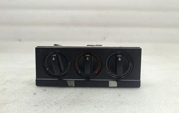 Audi 80 90 S2 B4 Climate control unit 