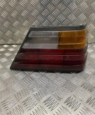 Mercedes-Benz E W124 Rear/tail lights 0153373R3 5337R23