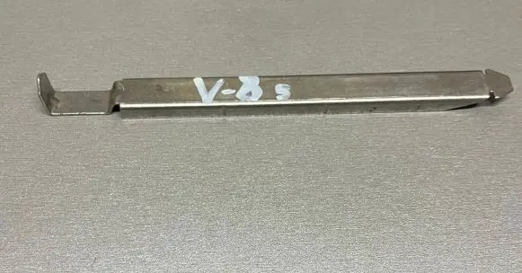 Volvo V50 Headlight/headlamp mounting bracket
