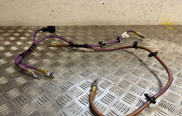 Positive cable (battery)