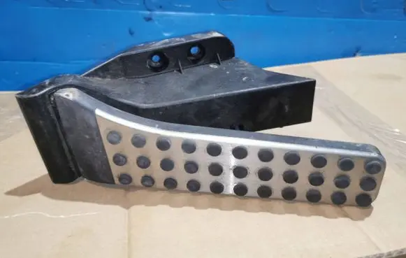 Mercedes-Benz E W212 Accelerator throttle pedal A2043000200 191113