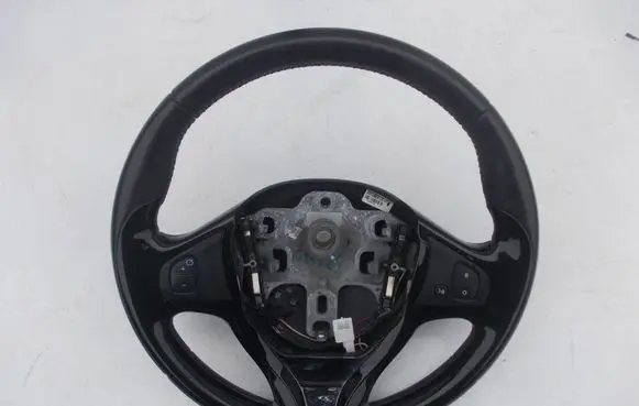 Renault Captur Steering wheel 6218822 484008001R
