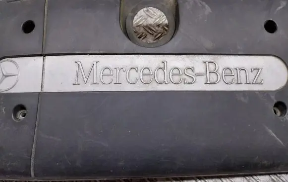 Mercedes-Benz C W203 Engine cover (trim)
