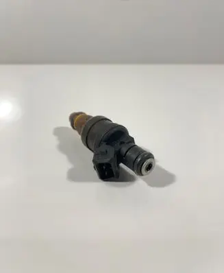 Audi A8 S8 D2 4D Fuel injector 0280150441 077133551G